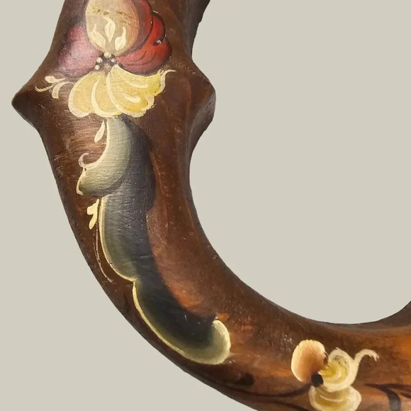 Floral Folk Art Handpainted Wood Carved Letter "G" Made in  USA Signed by Artist - Picture 8 of 10